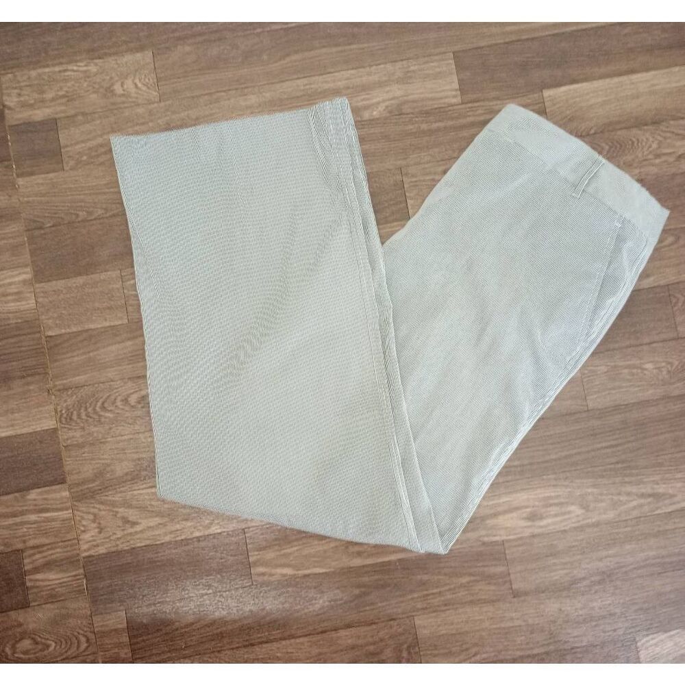 George pinstripe wide leg, high rise, dress pants. Size 16
